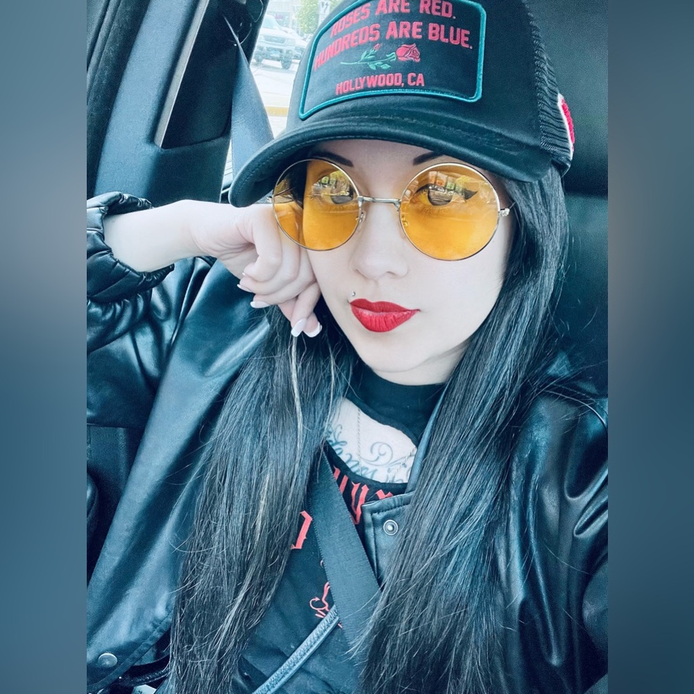 Meet your Posher, Alicia